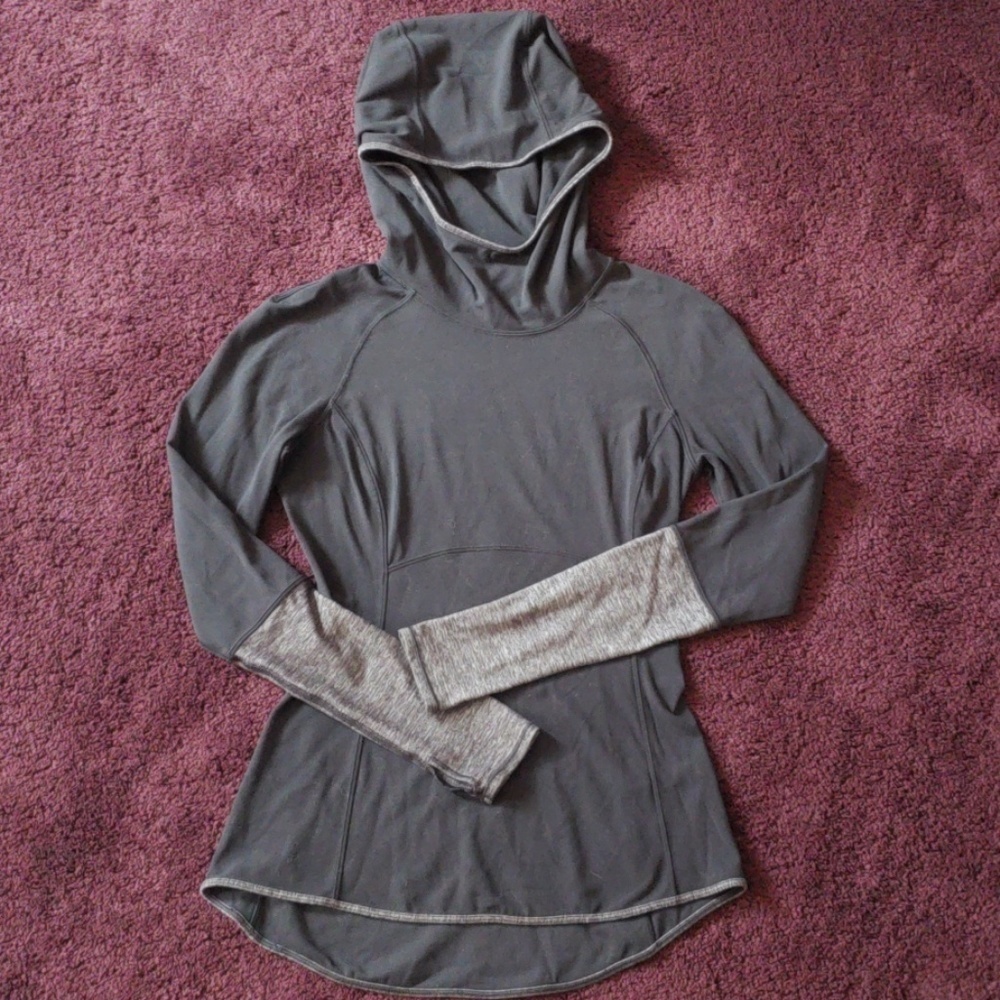 Lululemon Shape up Black Long Sleeve Pullover Women’s Sz 6 Athleisure
